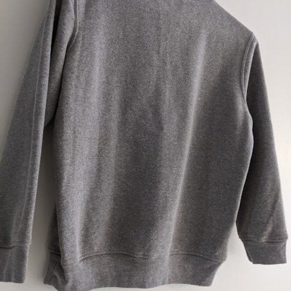 Hasting and Smith Gray Poinsettia Christmas Sweatshirt Size SP - Picture 4 of 9